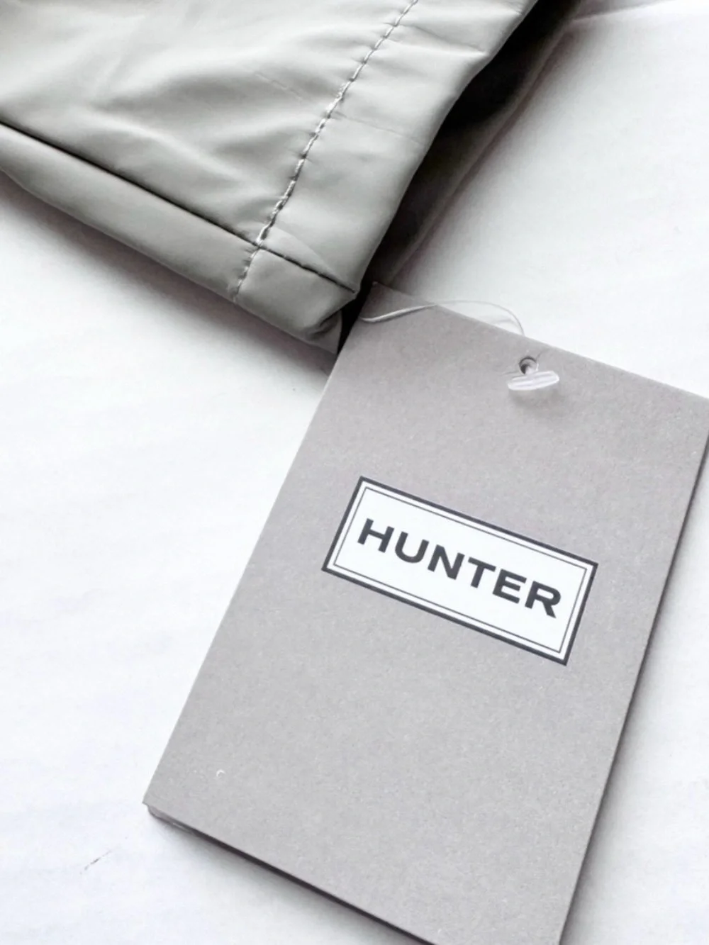 Hunter New Boys Water Resistant Long Hooded Rain Jacket in Green size 8Y NWT